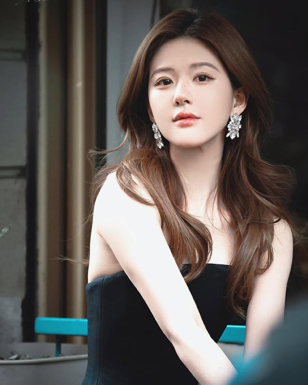 Wait… Is Our Girl Zhao Lusi Finally Coming Back? Because This Update Has Me Excited