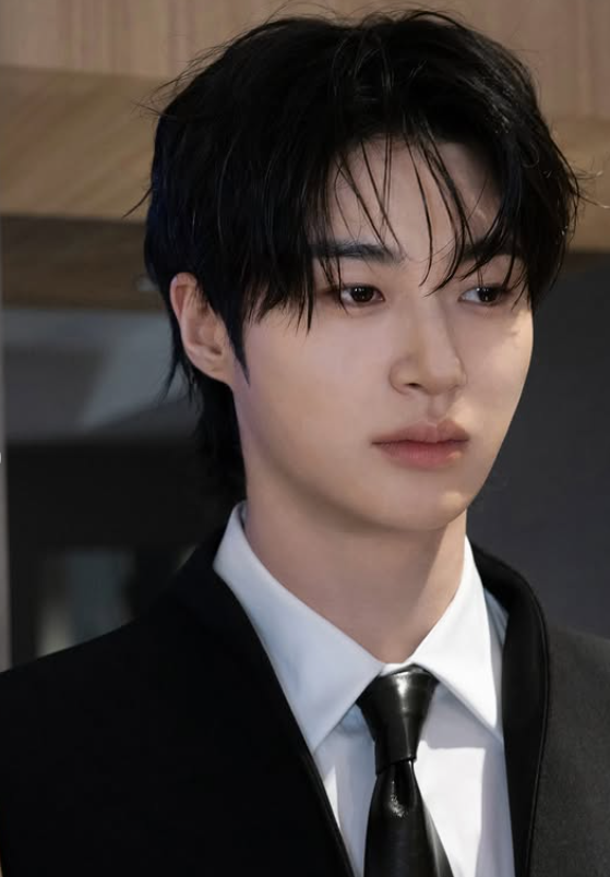 Byeon Woo Seok Steals the Spotlight at ASEA 2025 — And Now We Have the Glorious Behind-the-Scenes Pics