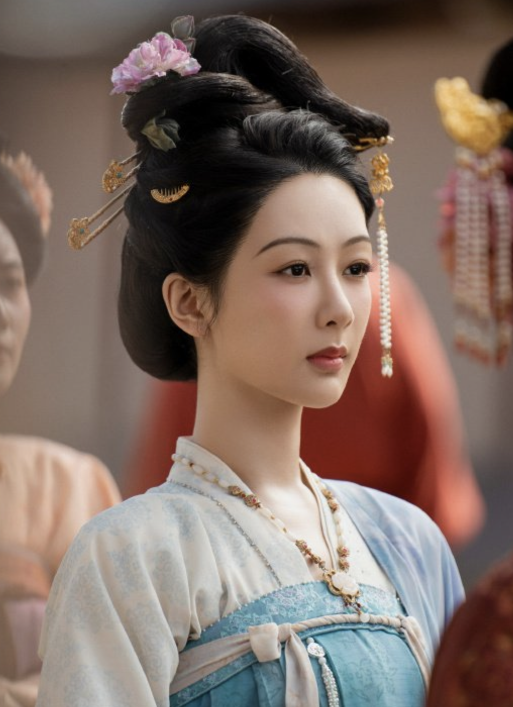 "Flourished Peony" Faces Backlash Over Unauthorized Use of Tang Dynasty Makeup and Styling Concepts