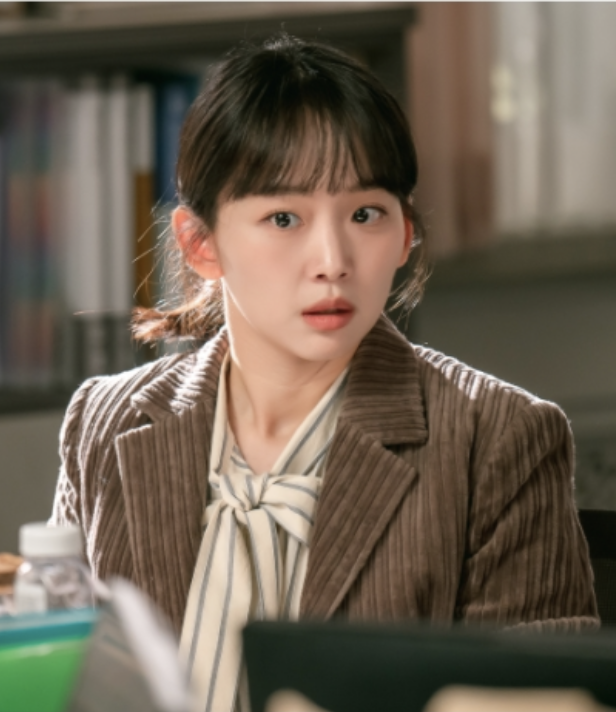 Jin Ki Joo Brings Heart and Passion to Her Role in Undercover High School!