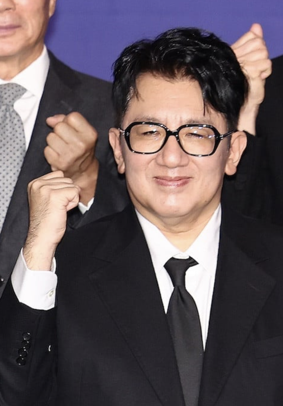 “Built on Their Backs?” HYBE’s Bang Si Hyuk Faces Insider Trading Investigation — BTS Fans React with Outrage