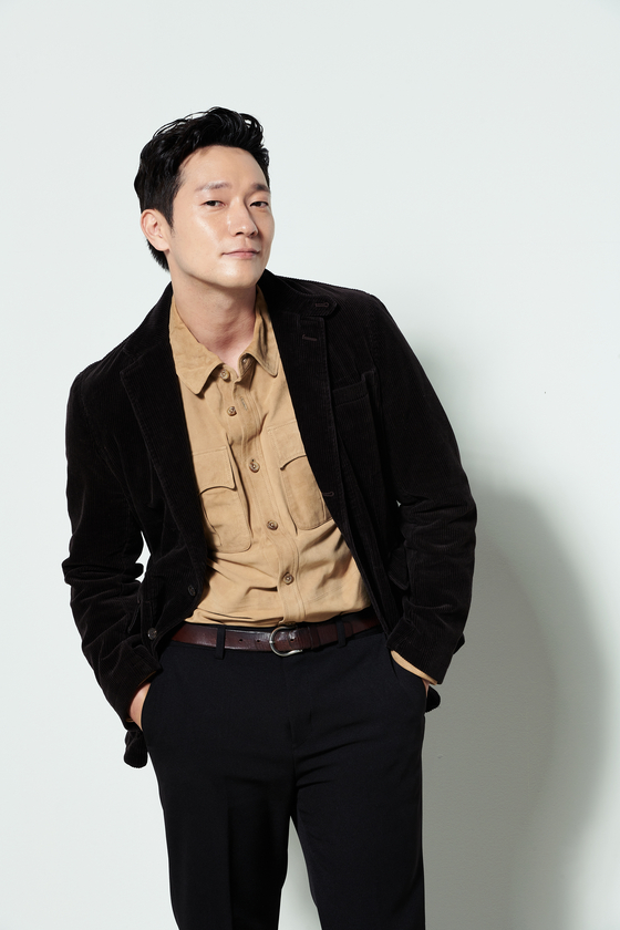 Son Suk-ku Hilariously Admits to Napping Mid-Shoot—and Still Manages to Be a Total Scene-Stealer